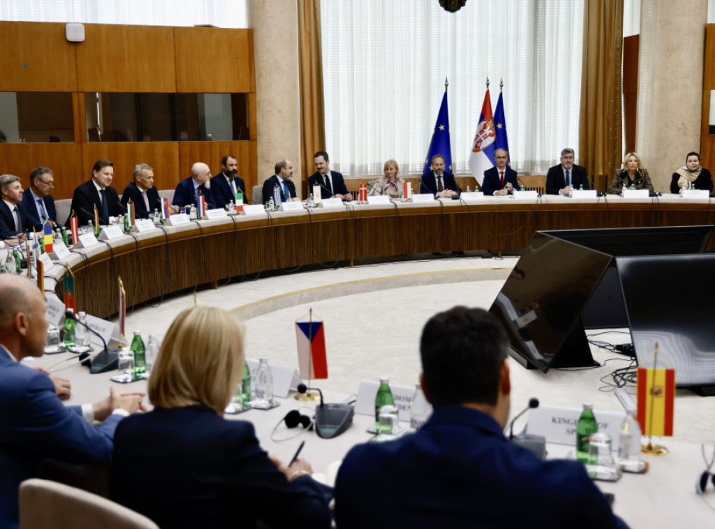 Macut sa ambasadorima zemalja EU: Podrška Srbiji na evropskom putu