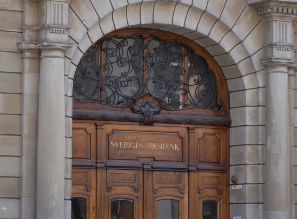 Švedska narodna banka zadržala referentnu kamatnu stopu na nivou od 2,25 odsto