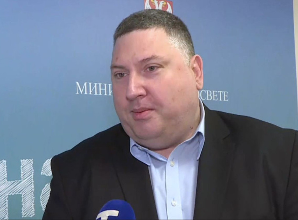 Borko Petrović: Svaka škola za sebe donosi odluku o nadoknadi nastave, situacija šarenolika