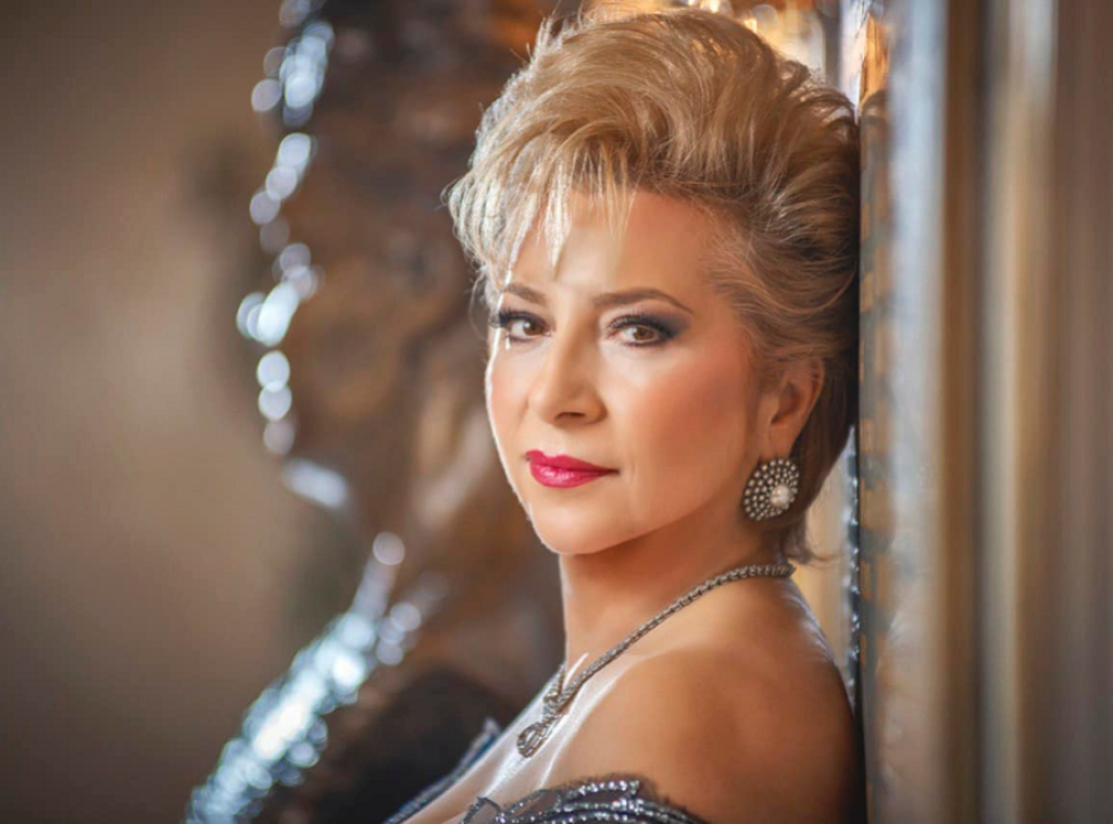 Sopran Jasmina Trumbetaš Petrović prvi put kao Santuca u operi "Kavalerija rustikana"