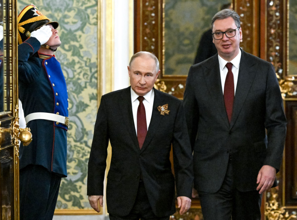 Putin uputio novogodišnje čestitke svetskim liderima, među njima i Vučiću