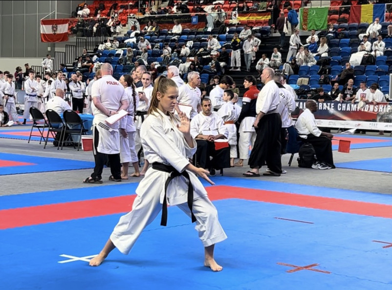 Srpska takmičarka Dina Kostić osvojila zlato na Svetskom prvenstvu u karate fudokanu u Poljskoj