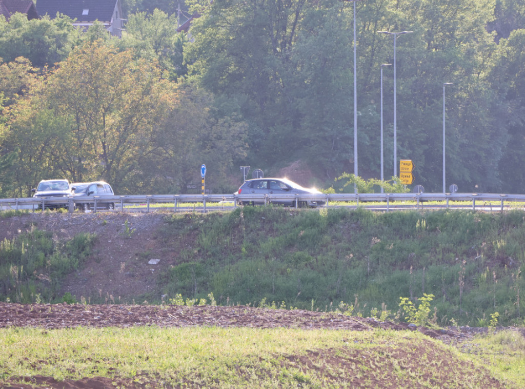 U zoni petlje Kovilj od danas do 5. juna zatvorena jedna kolovozna traka zbog radova