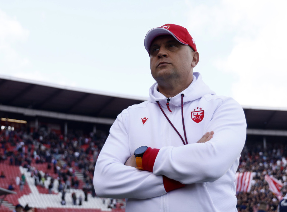 Trener Zvezde Vladan Milojević poveo 24 igrača na meč sa Lehom