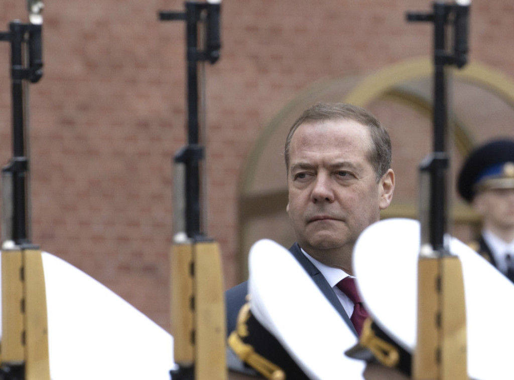 Medvedev: Rusija se za razliku od Ukrajine ne bavi terorizmom