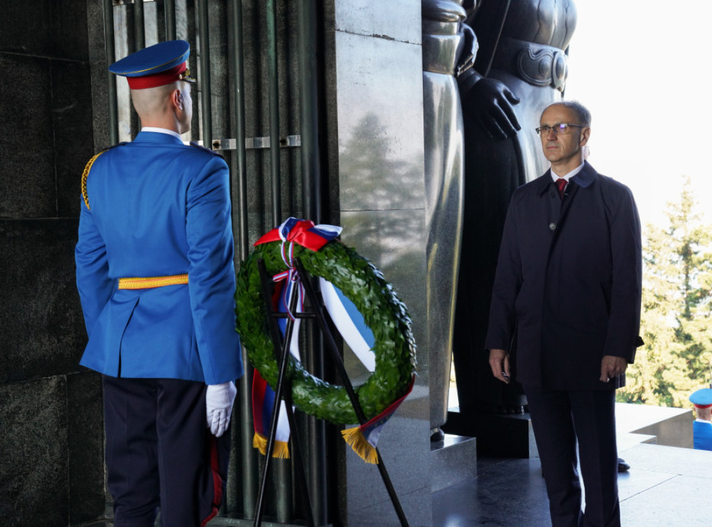 Ministarstvo: Polaganje venaca na Spomenik na Avali u skladu sa državnim programom