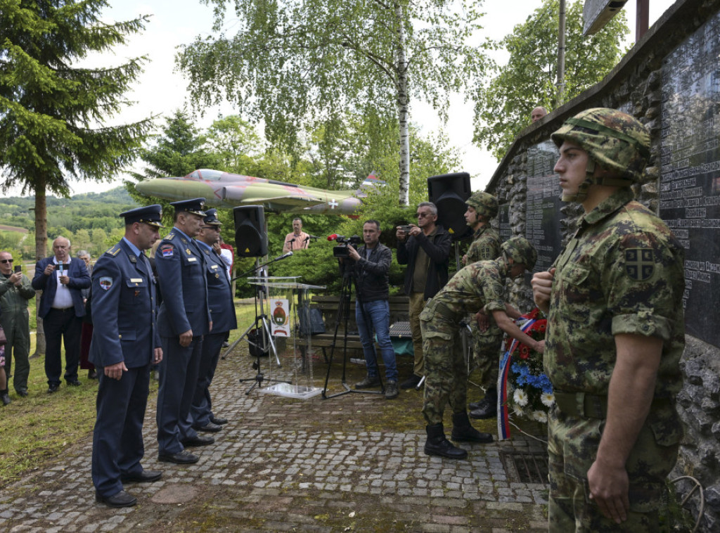 Memorijal u čast sećanja na pukovnika-pilota Milenka Pavlovića održan u Gornjem Crniljevu