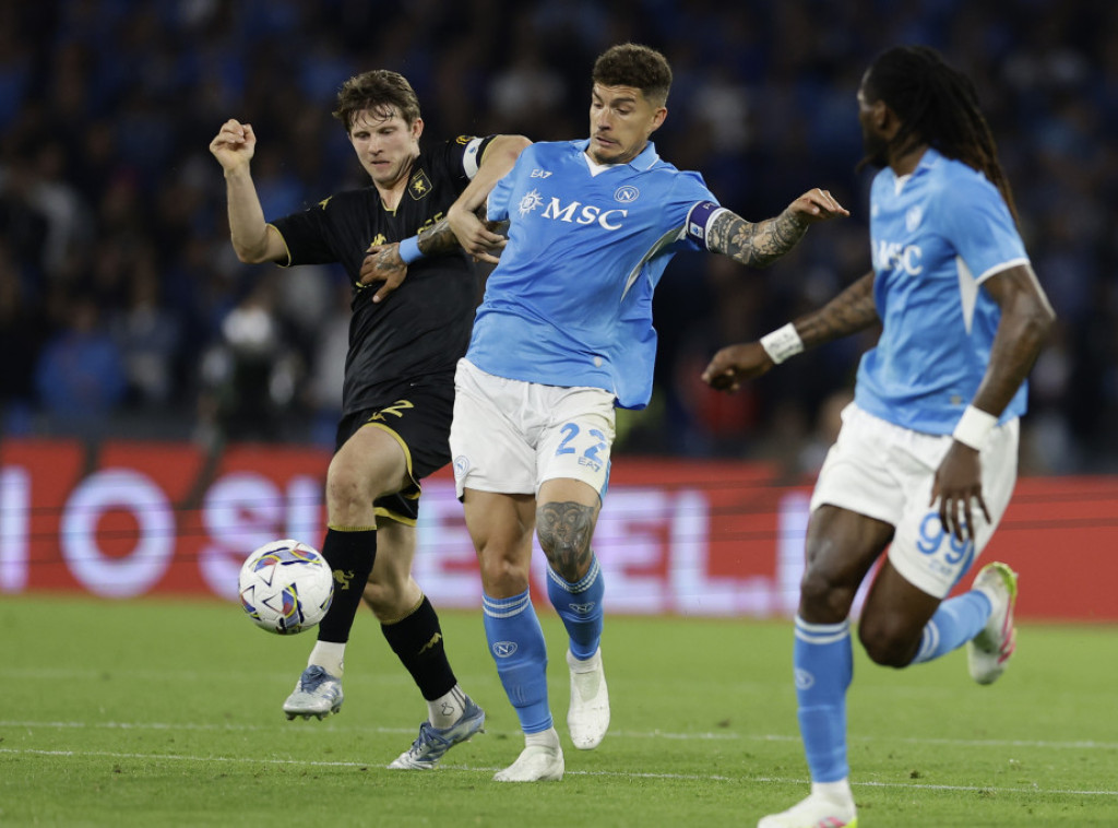 Kiks fudbalera Napolija protiv Đenove, Inter samo na "minus jedan"