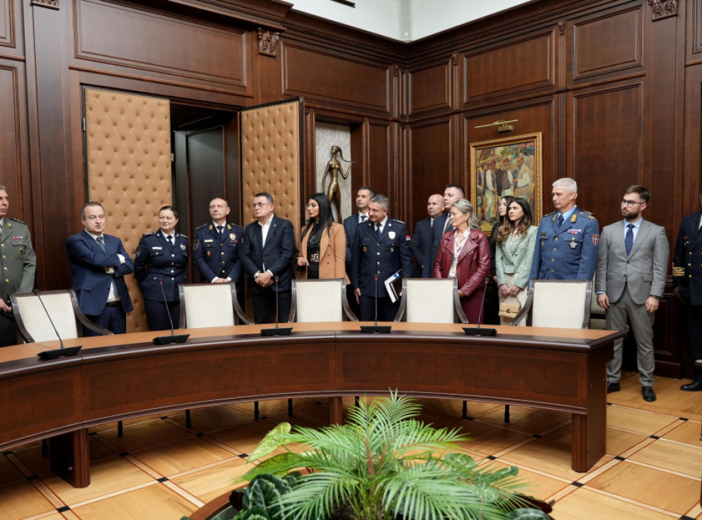 Dačić primio polaznike 14. klase Visokih studija bezbednosti i odbrane