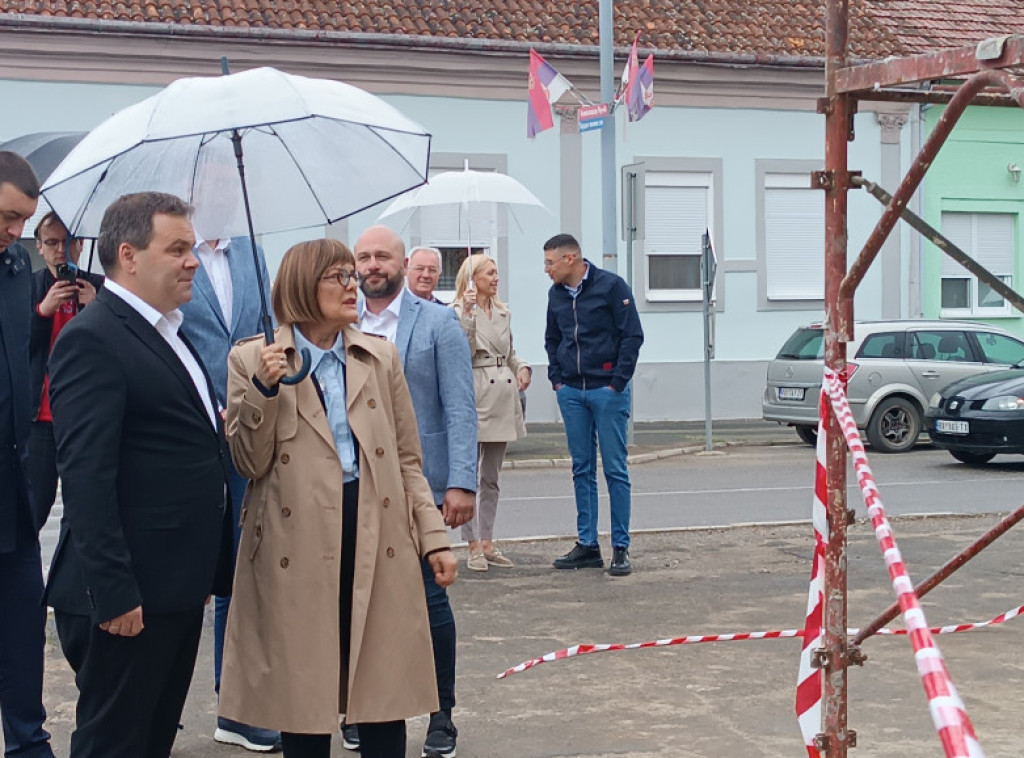 Maja Gojković posetila Rumu: Razvojem opština razvija se država