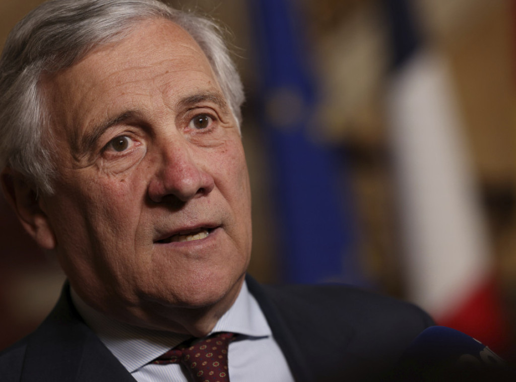 Antonio Tajani: Na Putinu je da odluči da li će biti mira u Ukrajini