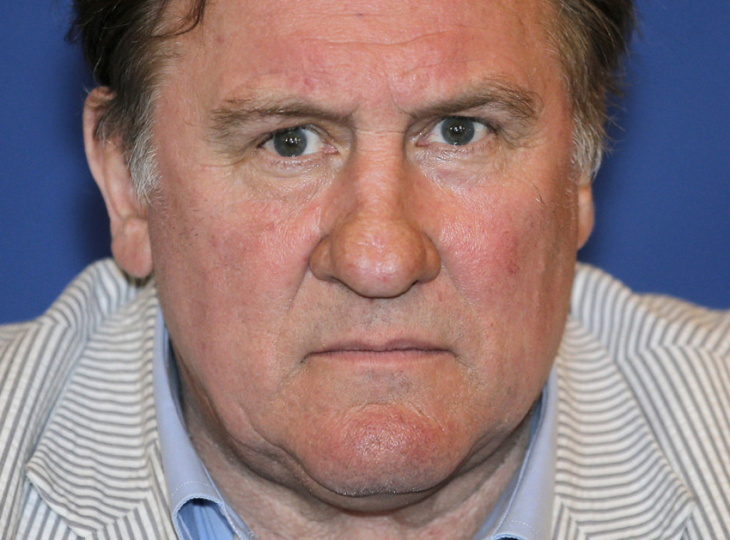 Depardjeu uslovna kazna zatvora od 18 meseci zbog seksuanog napada na dve žene