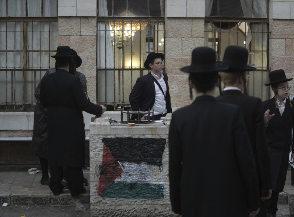 Izraleske ultraortodoksne stranke prete izlaskom iz koalicije ako se regrutuju Haredi