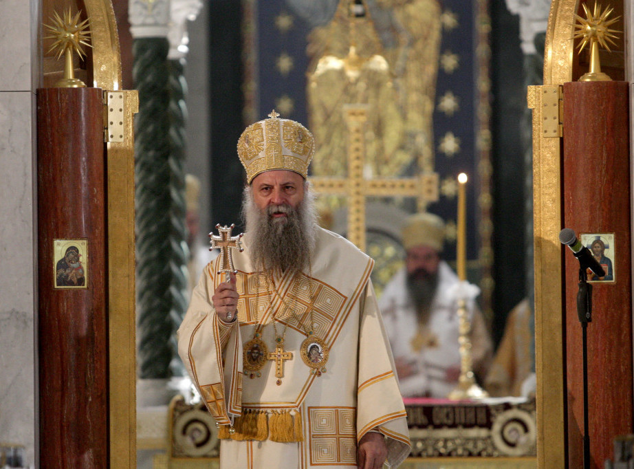 Patrijarh Porfirije služio liturgiju u crkvi Svetog Stefana Dečanskog u Železniku