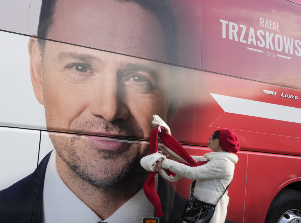 Kandidat vladajuće stranke u Poljskoj vodi u anketama pred izbore