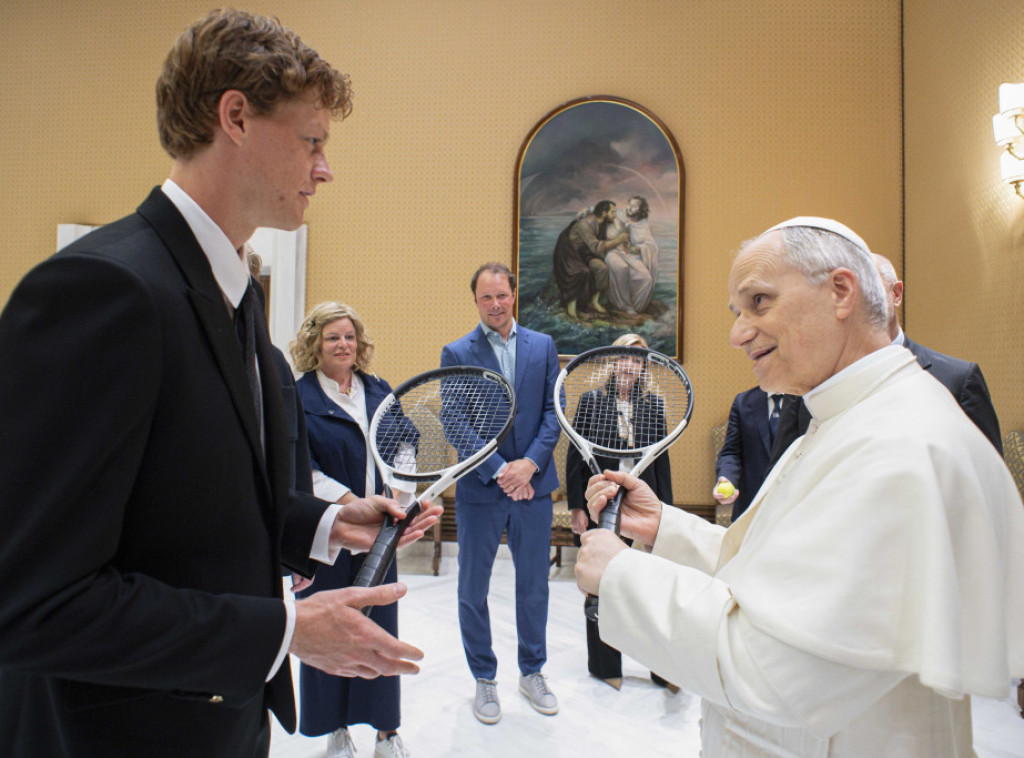 Papa Lav XIV primio u Vatikanu teniskog šampiona Janika Sinera
