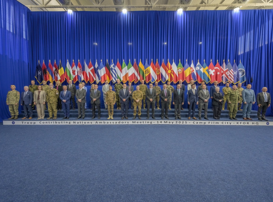 Komandant KFOR-a razgovarao sa ambasadorima zemalja koje doprinose trupama