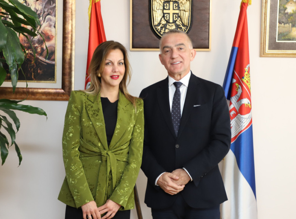 Ministar Vujić razgovarao sa predstavnicima udruženja sudija i tužilaca Srbije