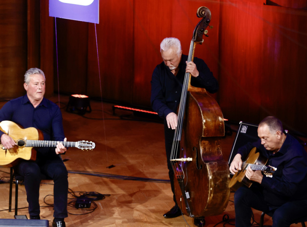 Virtuozni koncert "La Familia Rosenberg trio" otvorio večeras Gitar art festival u Kolarcu