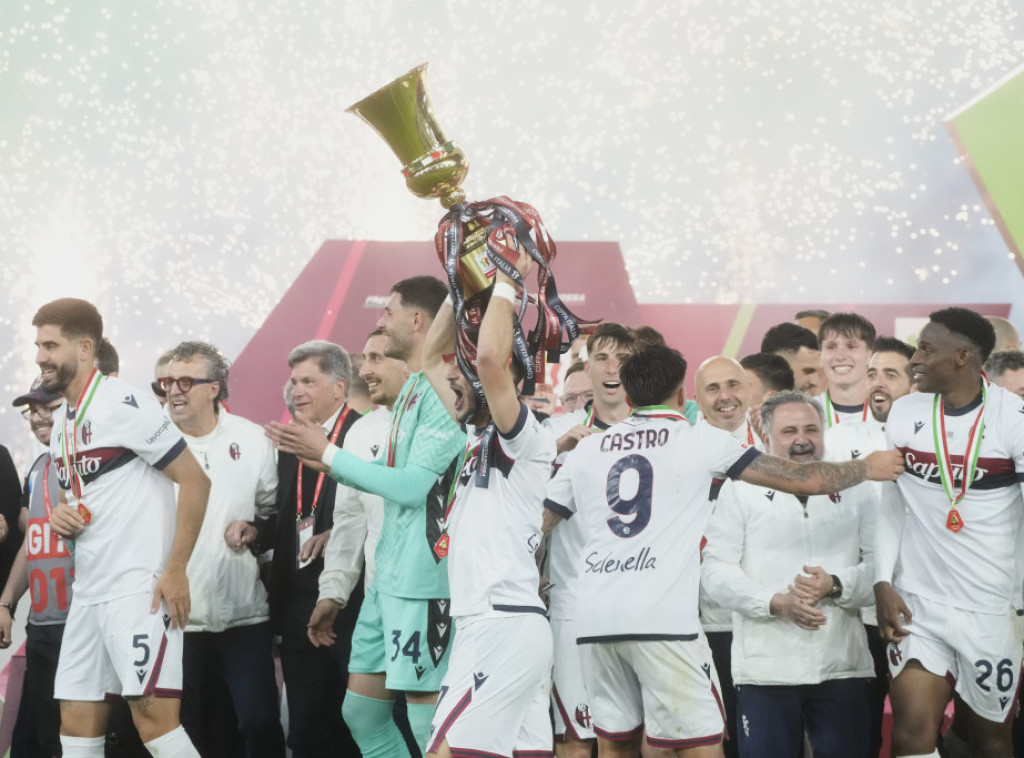 Jović i Pavlović bez trofeja, fudbaleri Bolonje pobedili Milan i osvojili Kup Italije