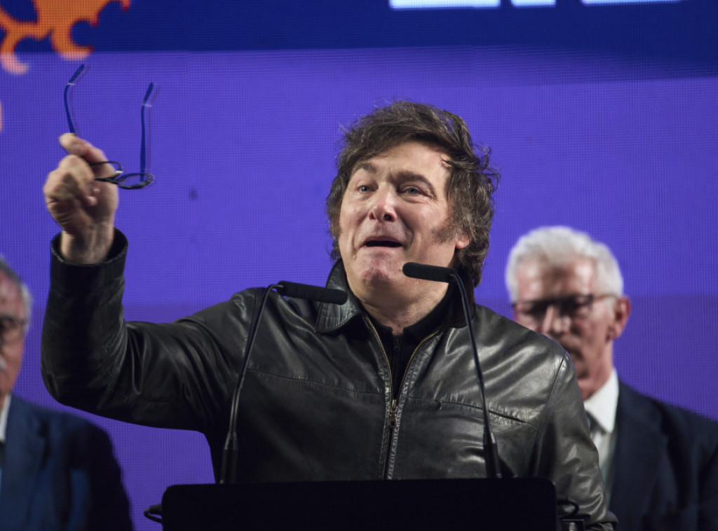 Havijer Milej izdao dekret o ograničavanju imigracije u Argentinu