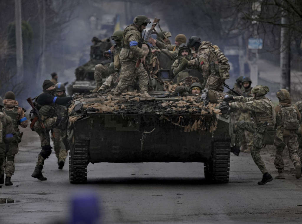 Požar u Kijevu nakon napada dronom, protivvazdušna odbrana dejstvovala u glavnom gradu