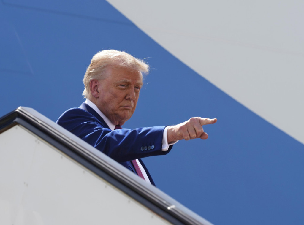 Tramp danas završava turneju po Bliskom istoku