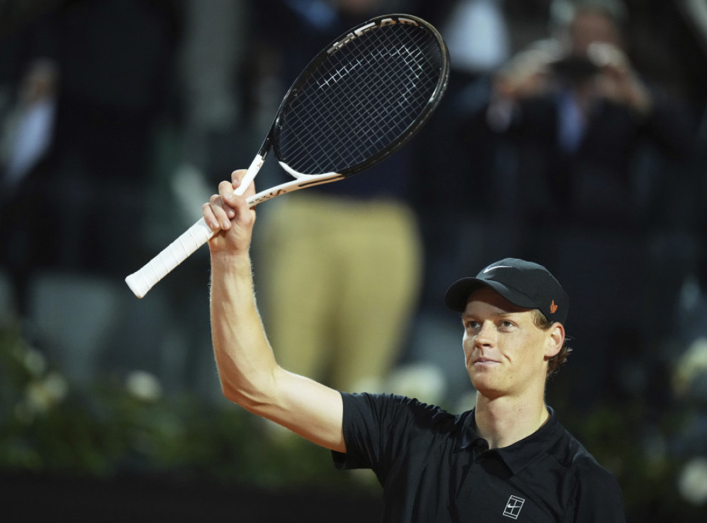 Siner posle preokreta pobedio Pola u polufinalu Rima, za titulu protiv Alkaraza