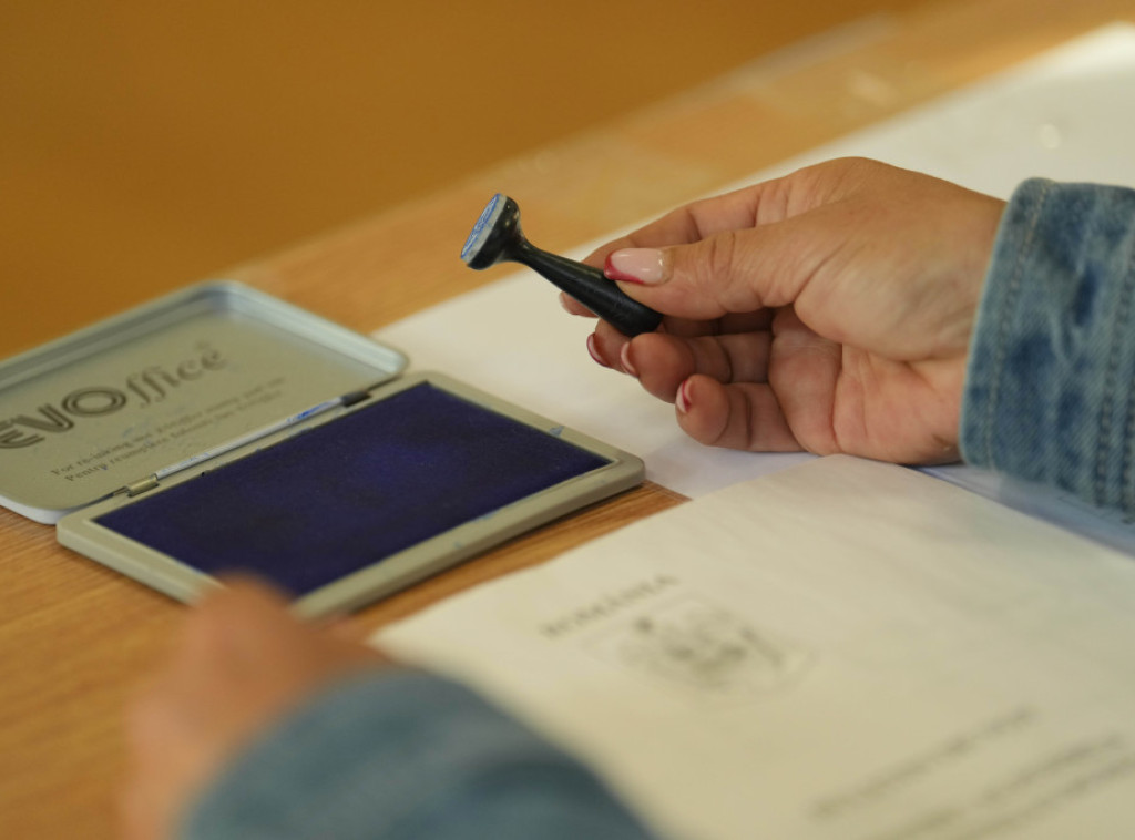 U Rumuniji izborna tišina uoči sutrašnjih predsedničkih izbora