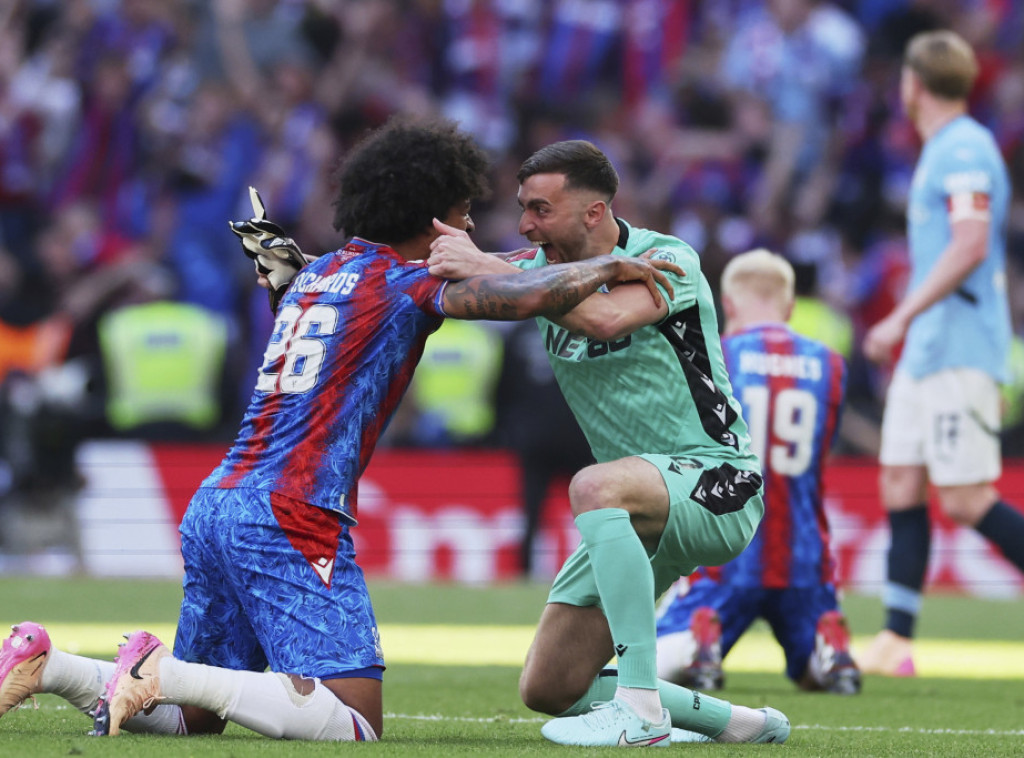 Fudbaleri Kristal Palasa osvojili FA Kup i došli do prvog trofeja u klupskoj istoriji