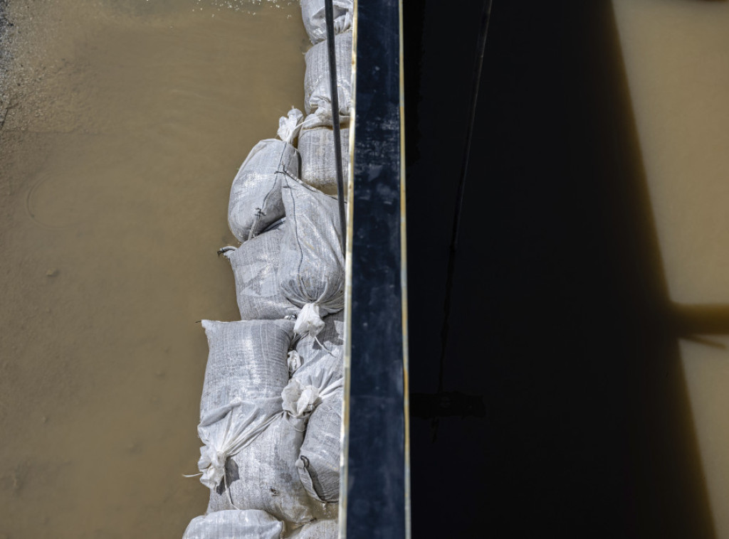 Najmanje tri osobe poginule u poplavama na severu Vijetnama