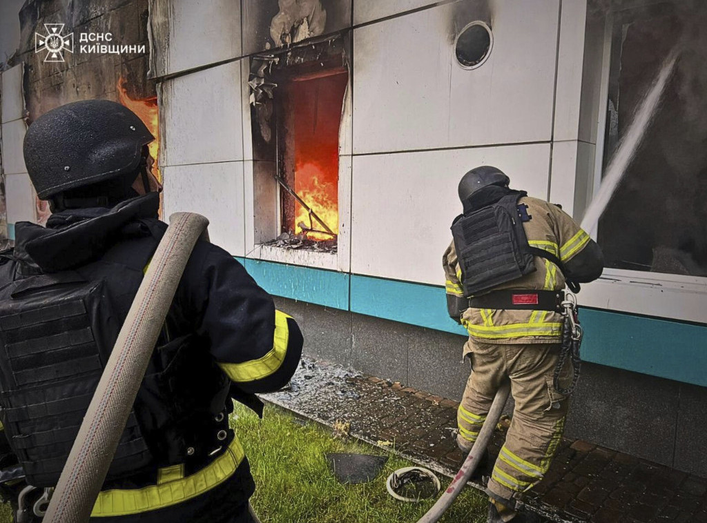 Jedna osoba poginula, tri povređene u napadu ruskog drona u Kijevskoj oblasti