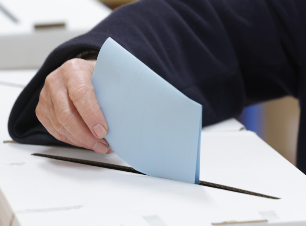 Izbori u Hrvatskoj: Poznati gradonačelnici devet županijskih centara