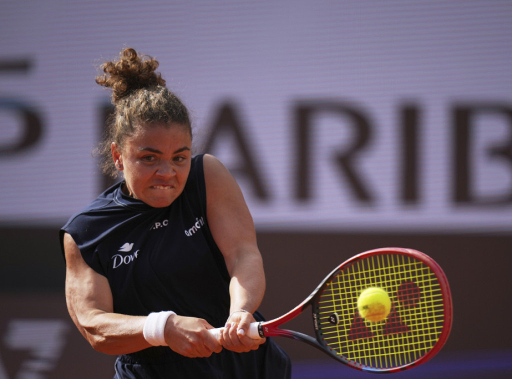 Italijanske teniserke Paolini i Erani osvojile titulu u dublu na turniru u Rimu