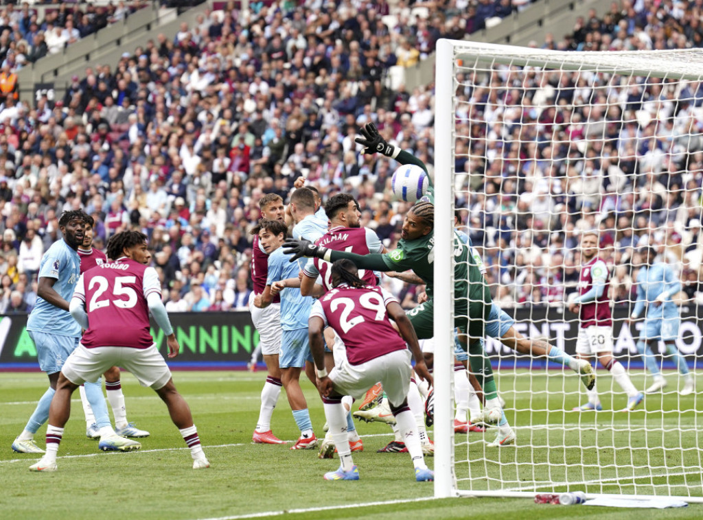 Milenković strelac u pobedi fudbalera Notingem Foresta protiv Vest Hema