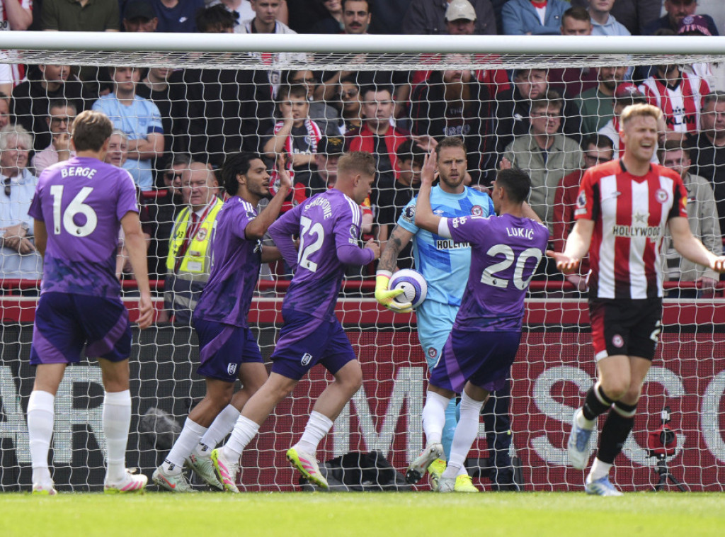 Pobede fudbalera Fulama i Lestera u Premijer ligi