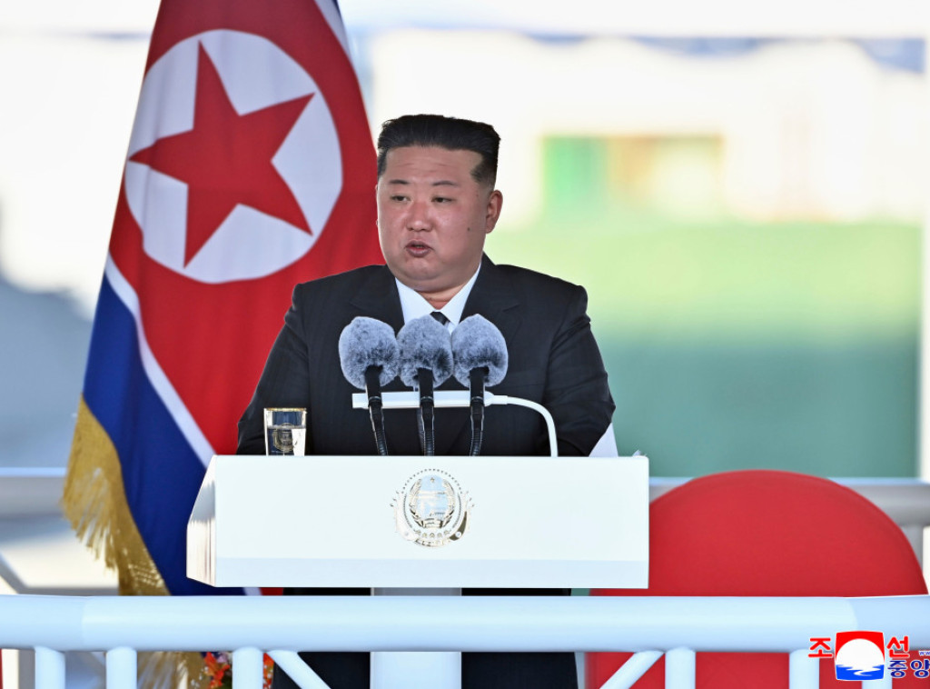 Kim Džong Un prisustvovao ceremoniji porinuća ratnog broda
