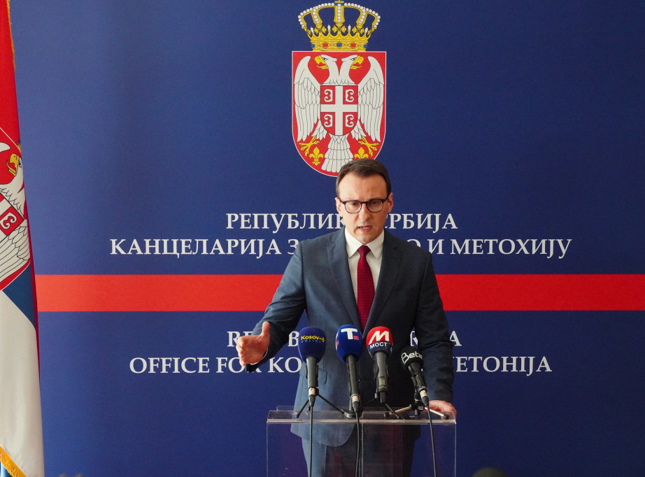 Petković: Naoružana tzv. kosovska policija upala u objekat Crvenog krsta KiM u Zubinom potoku