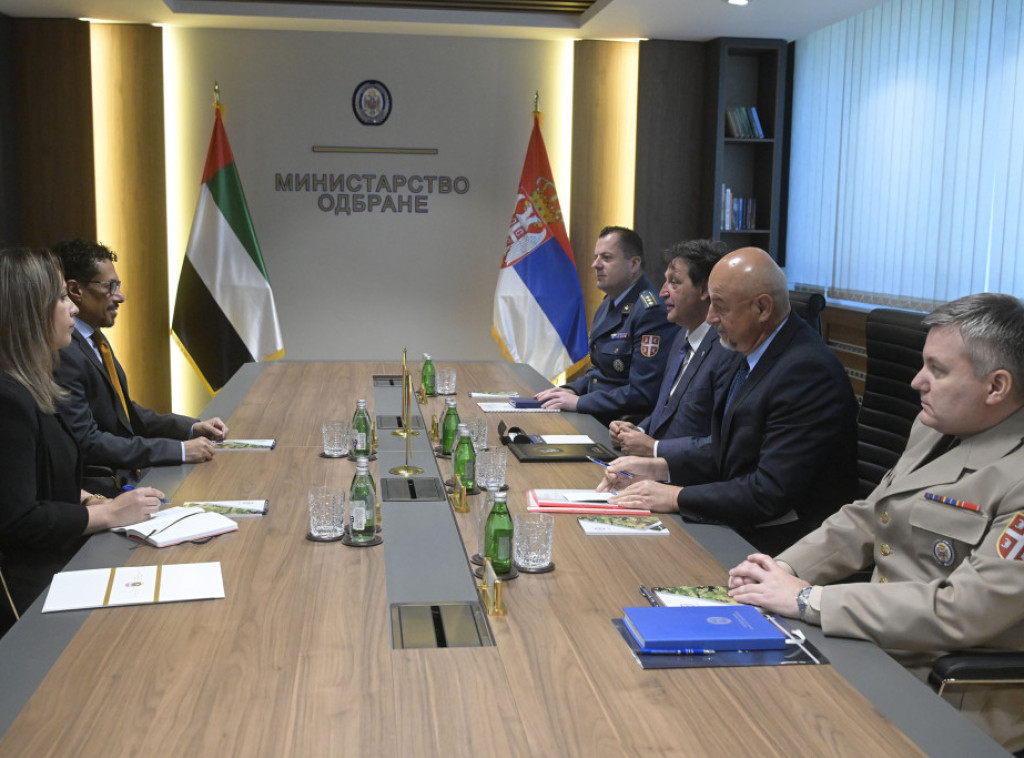 Ministar Gašić sastao se sa ambasadorom Ujedinjenih Arapskih Emirata Ahmedom Almenhalijem