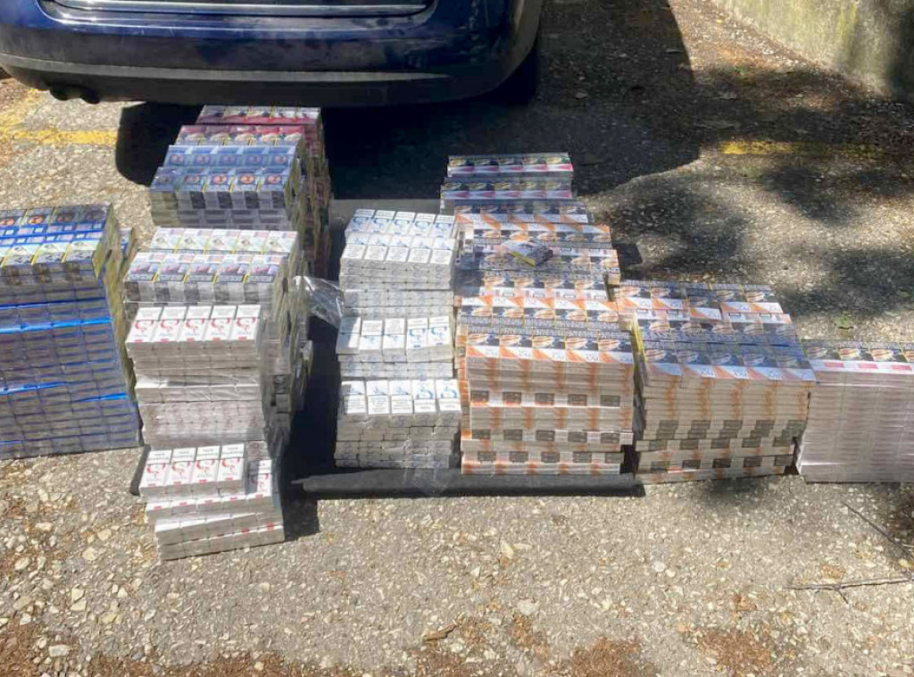 Uhapšen muškarac sa 2.599 paklica cigareta na administrativnom prelazu Jarinje
