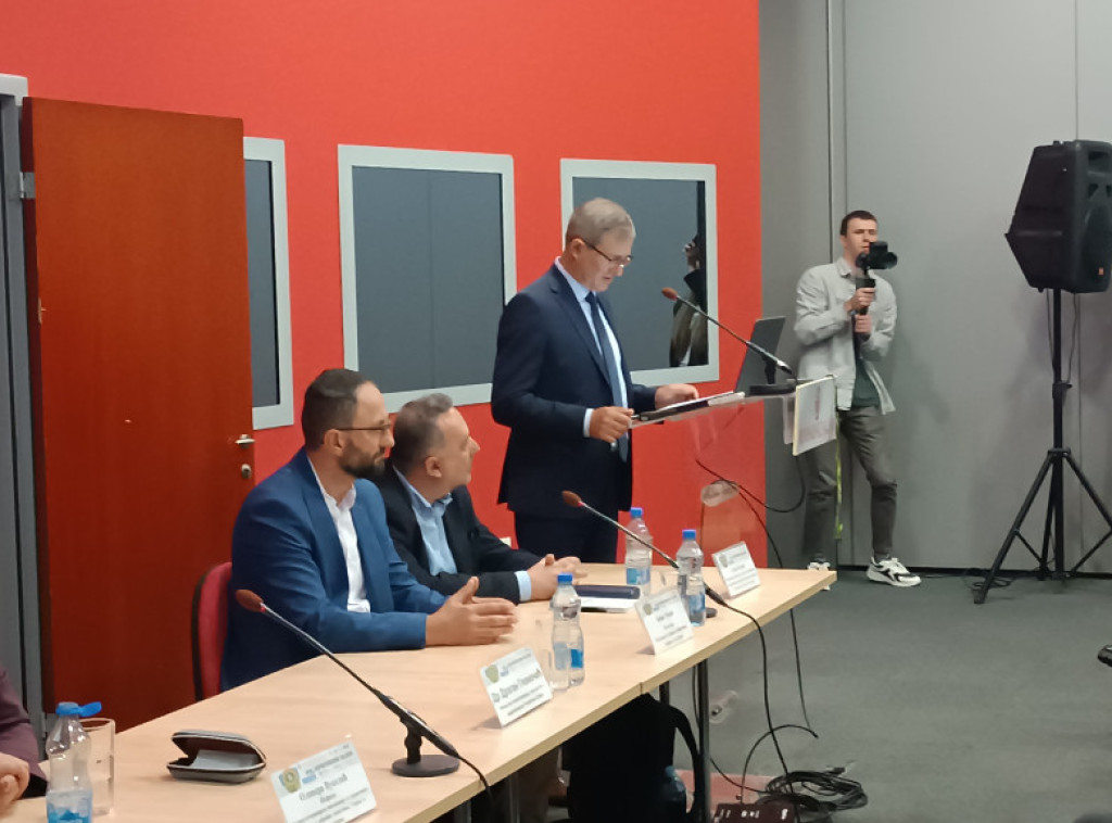 Glamočić: Uvek će biti novih virusa kod životinja, moramo biti oprezni