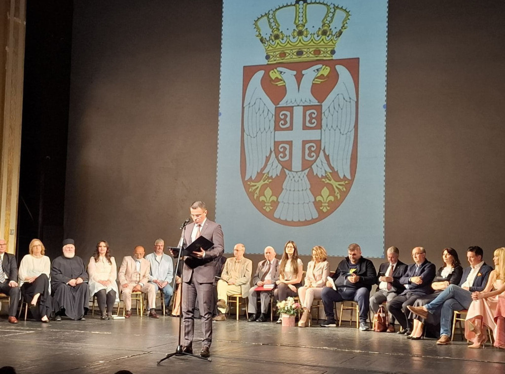 Đorđe Milićević otvorio ceremoniju svečane dodele 54. nagrade "Zlatni beočug"