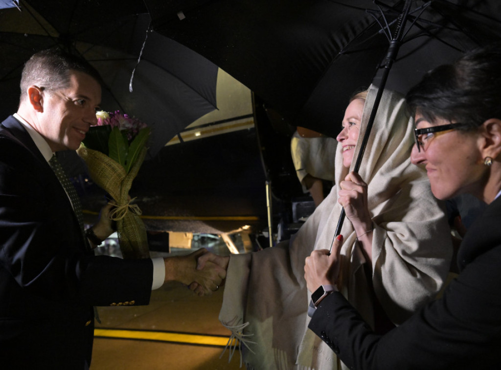 Ministar Đurić dočekao Kaju Kalas na beogradskom aerodromu