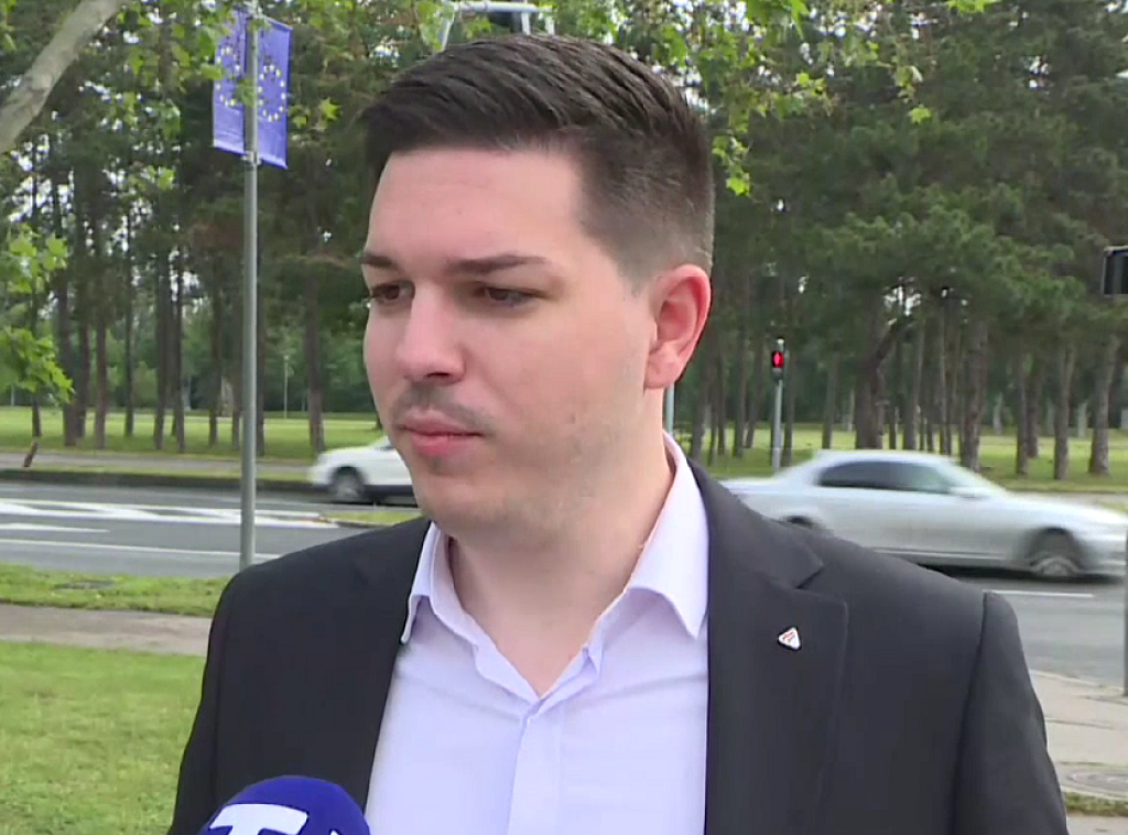 U toku kampanja Agencije za bezbednost saobraćaja "Na maturu bez automobila"