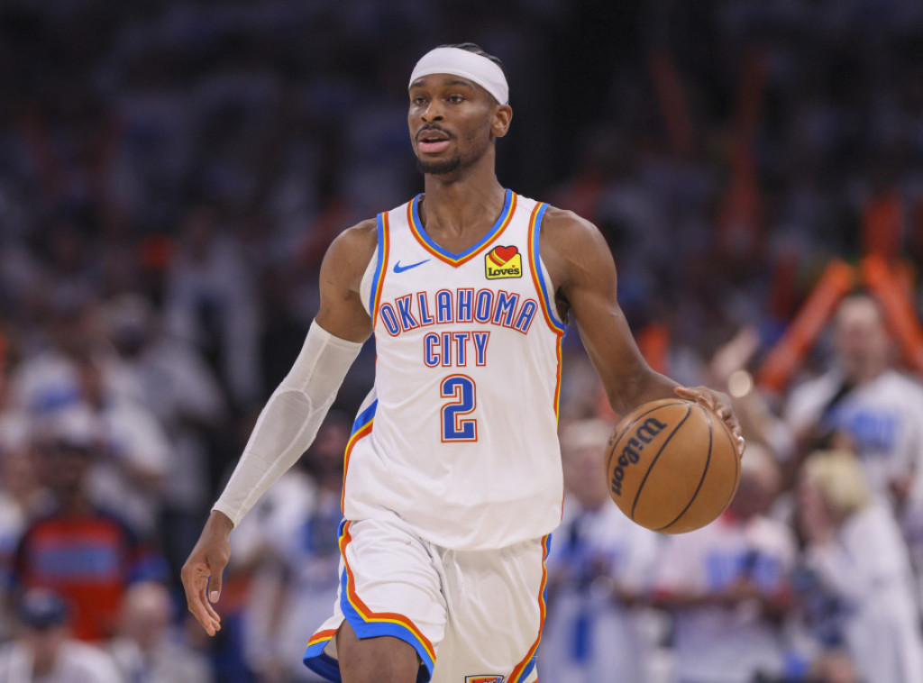 Košarkaš Oklahome Gildžes-Aleksander proglašen za najkorisnijeg igrača (MVP) NBA lige