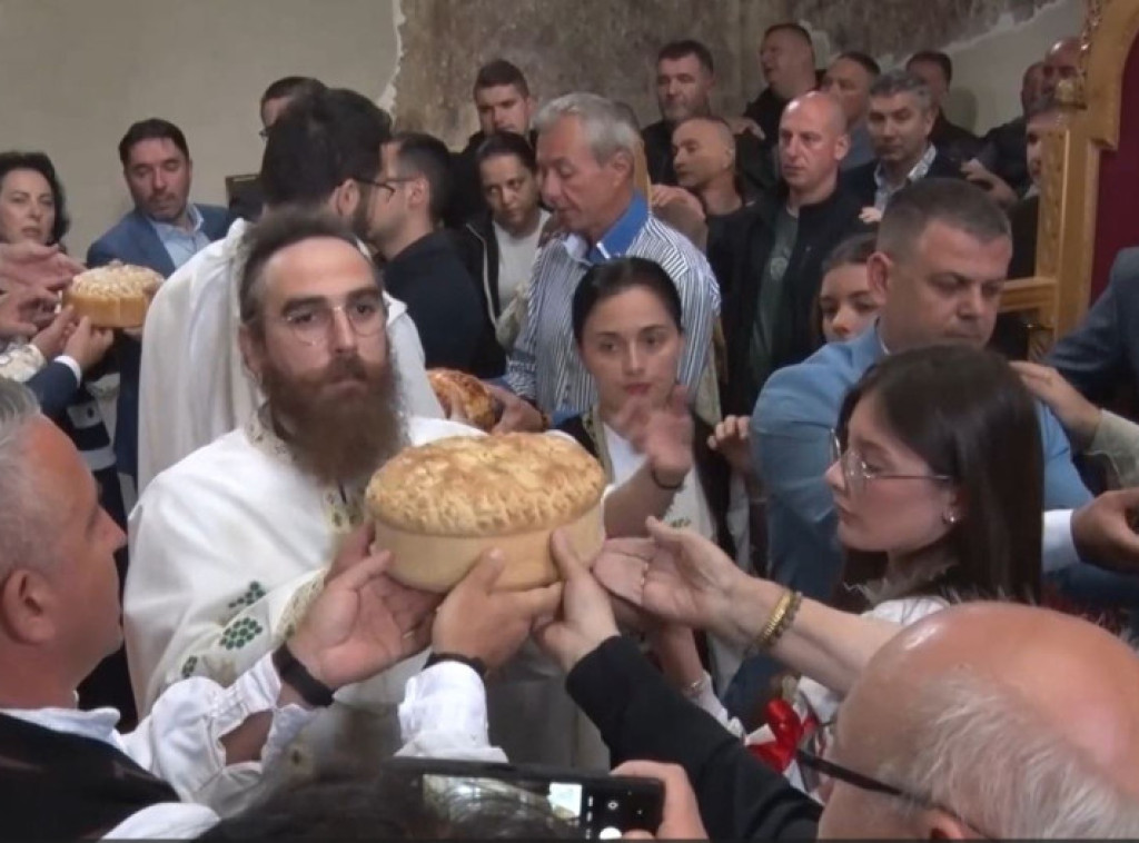 Obeležena slava Sveti Nikola u Prištini