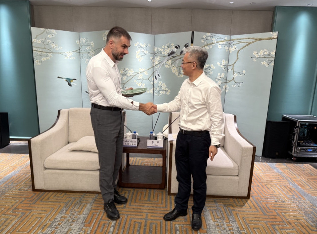 Mićin sastankom sa gradonačelnikom Đasinga započeo posetu Kini
