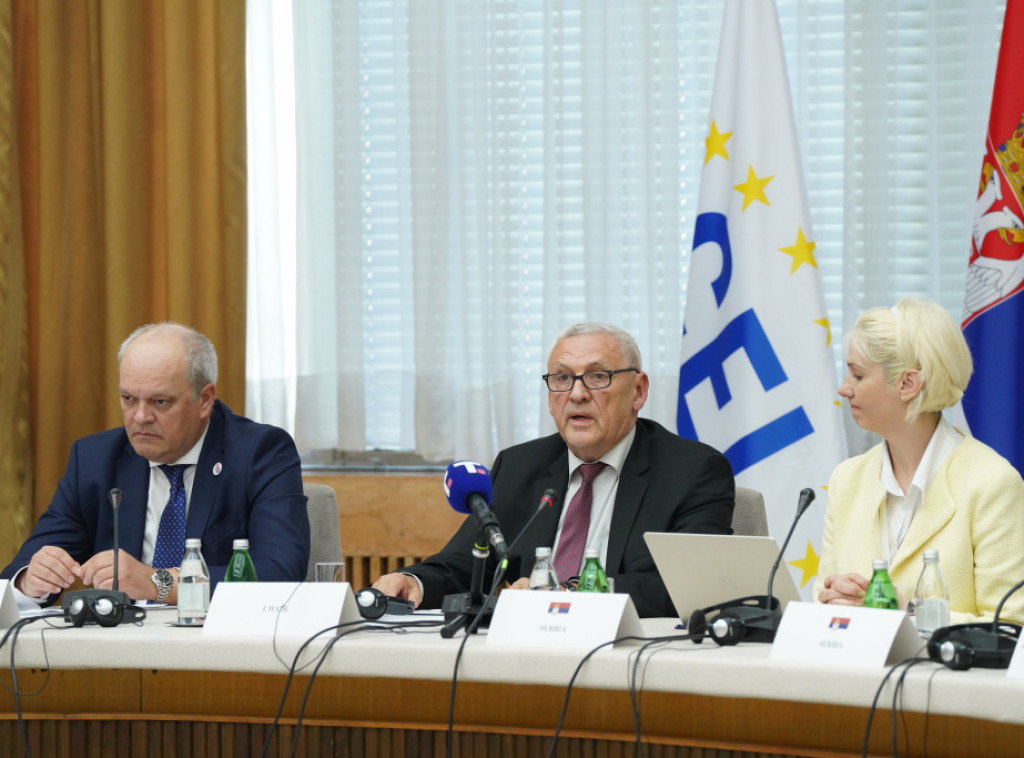 Bela Balint: Dok ubrzano razvijamo AI, ne smemo prestati da unapređujemo sopstvenu prirodnu inteligenciju