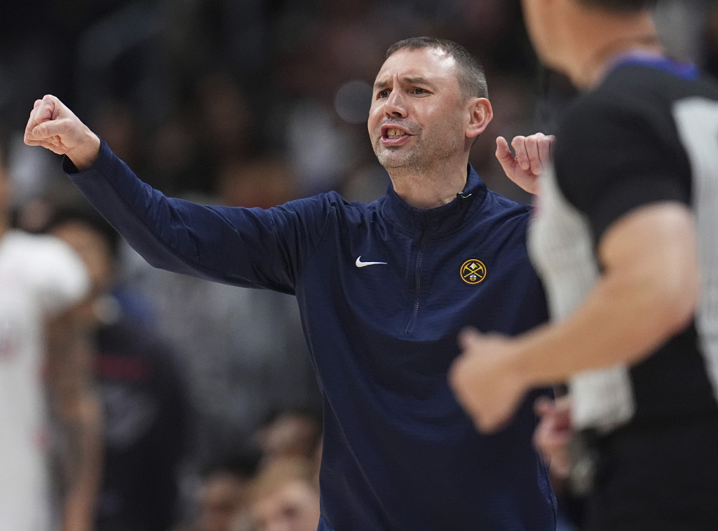 Dejvid Adelman ostaje trener Denvera i naredne sezone