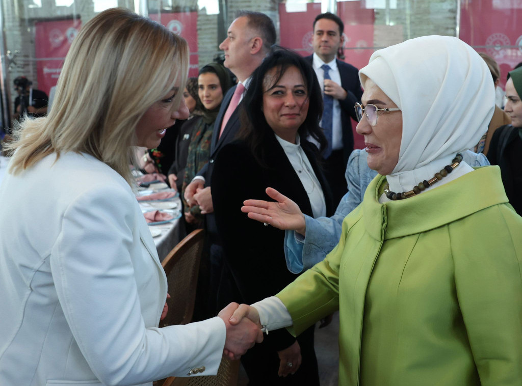 Macura sa Erdoganom i prvom damom Turske o unapređenju saradnje dve države